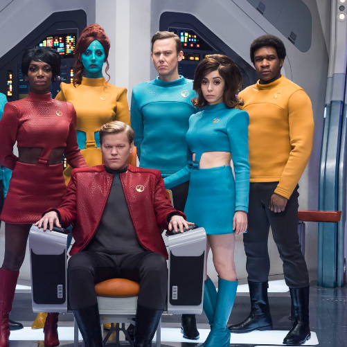 Sedmá série Black Mirror se na Netflixu objeví v roce 2025, dočkáme se i pokračování USS Callister