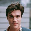 V Hotelu bude i Finn Wittrock