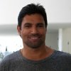 Manu Bennett povýšil na hlavní postavu!