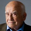 Zemřel Ed Asner, představitel Sida Weinberga z Cobra Kai