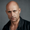 Mark Strong v hlavní roli akčně-špionážního Deep State