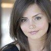 Kdo je Jenna-Louise Coleman?