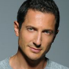 Sasha Roiz o Seanu Renardovi, Juliette, trhání trička a mnohém dalším