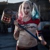 Na další fotce herců z The Suicide Squad vidíme Margot Robbie i nováčka Peta Davidsona