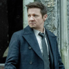 Jeremy Renner se vrací v upoutávce na třetí sezónu seriálu Mayor of Kingstown