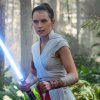 Ticho po pěšině: Daisy Ridley se konečně po šesti letech vrací na sociální sítě