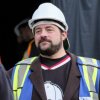 Kevin Smith se nakonec postará ještě o jednu epizodu Supergirl