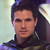 Robbie Amell odhalil velký spoiler týkající se jeho návratu