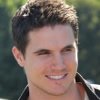 Robbie Amell potvrdil schopnosti Firestorma