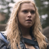 Clarke je bisexuálka, potvrzuje producent seriálu Jason Rothenberg