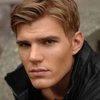 Chris Zylka nastálo