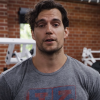 Herec Henry Cavill popisuje, které cviky jsou třeba k tomu být dobrým zaklínačem