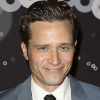 Herec Seamus Dever se objeví v seriálu Titans