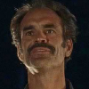 Herec Steven Ogg mluví o vztahu Negana a Simona