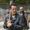 Jeffrey Dean Morgan si stojí za tím, že Negana budeme vídat i po konci seriálu The Walking Dead