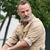 Pokud se seriál dočká desáté řady, tak se Andrew Lincoln ujme režie jednoho dílu