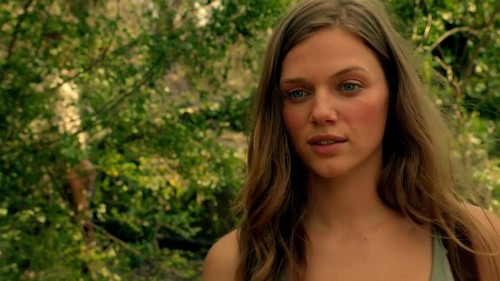 Tracy Spiridakos Navštíví Bates Motel Bates Motel Batesův Motel Ednacz 8694